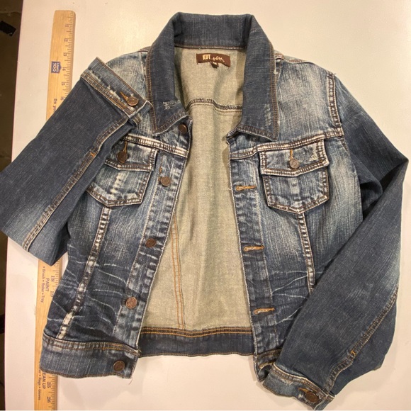 Kut from the Kloth Jackets & Blazers - Kut from the Kloth Women's Blue Distressed Denim Jacket